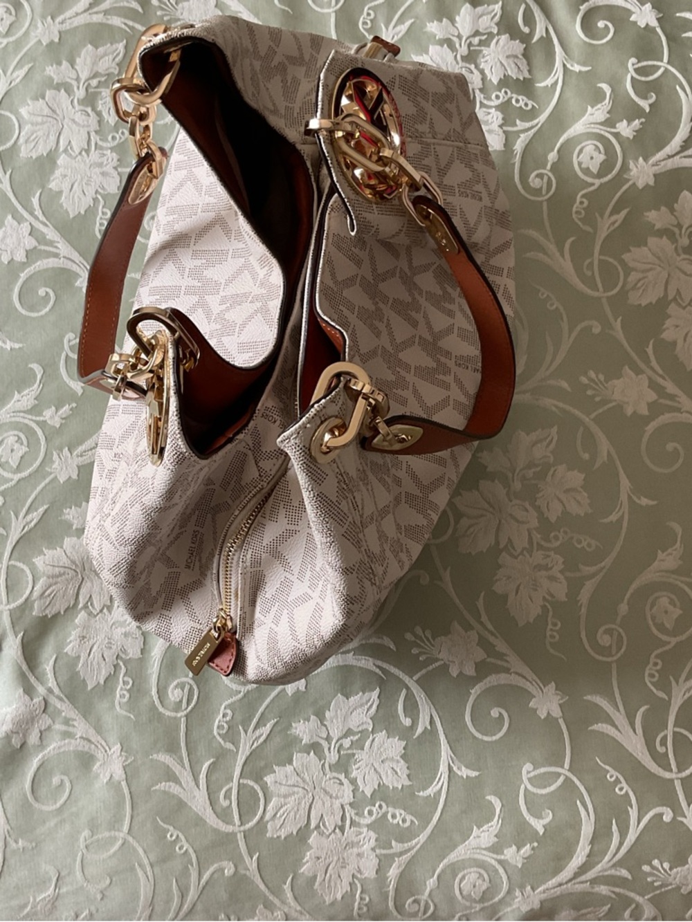 Michael Kors Beige/White Logo Shoulder Hobo with Gold Hardware - Picture 2 of 16
